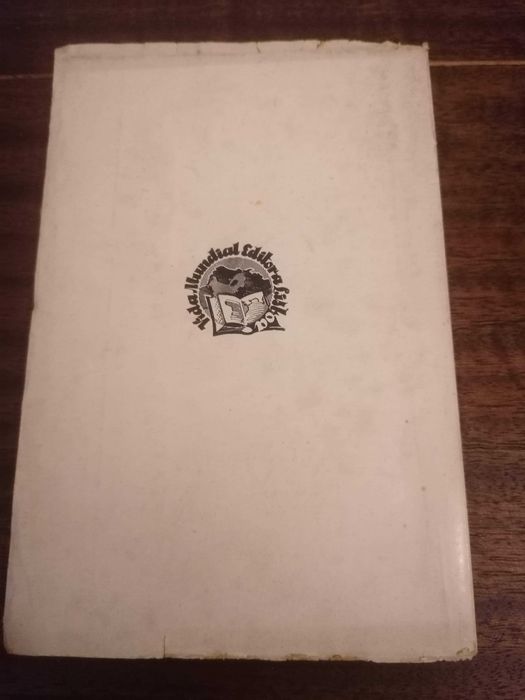 Livro “Os 295 dias que abalaram a França” de Acúrcio Pereira