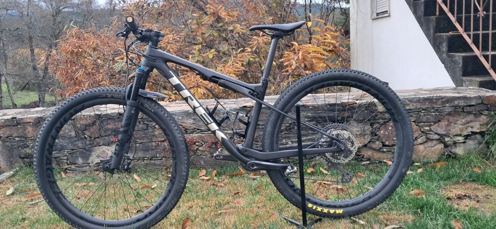 Trek supercaliber 9.8 xt