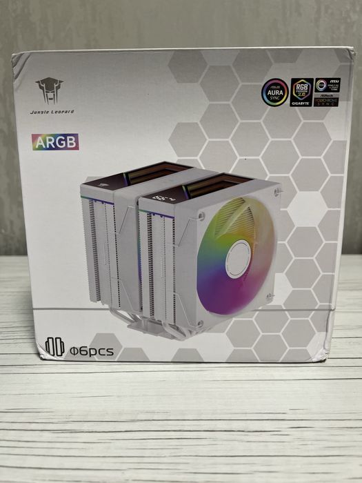Повітряне охолодження для процесора ПК з ARGB