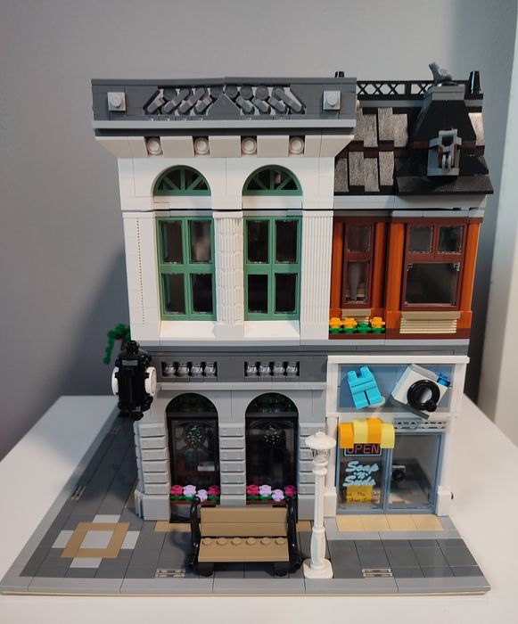 LEGO Brick Bank 10251