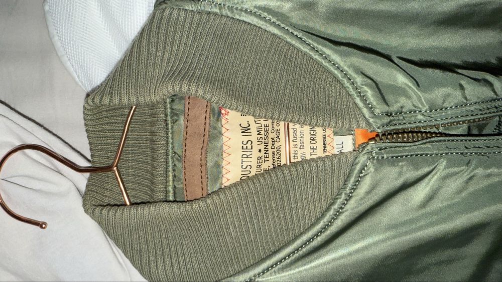 Бомбер Alpha Industries MA 1 S
