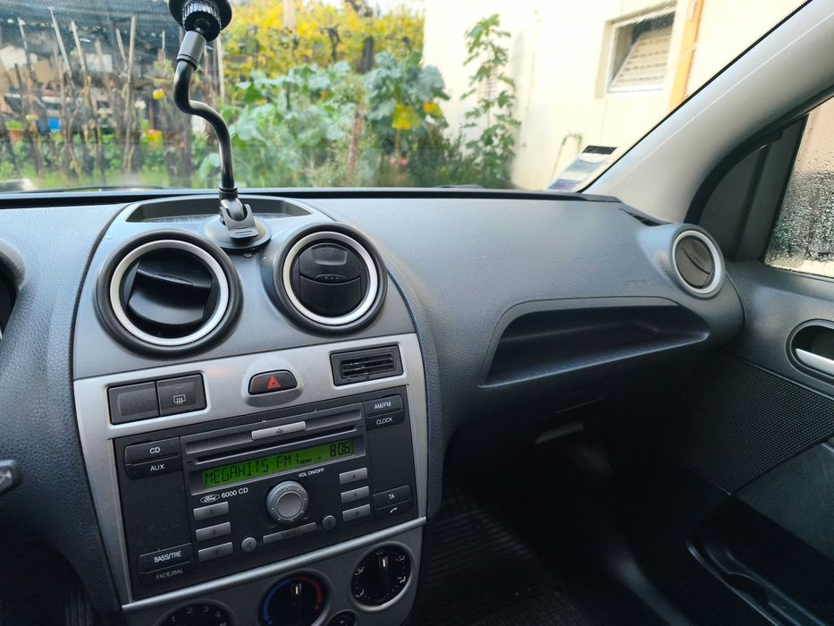 Vendo carro Ford Fiesta