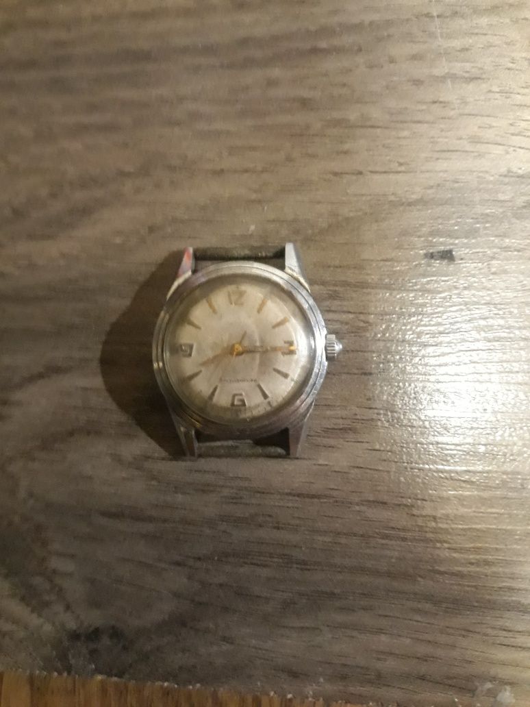 Продам часи СССР  столичні