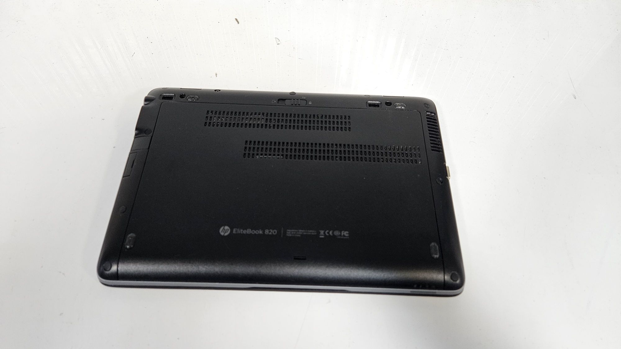 HP Elitebook 820 G2 12.5/i5-5300u/12GB/128SSD/WIN10