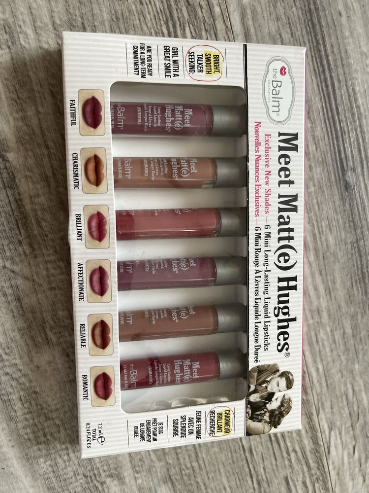 The balm meet matte hughes mini pomadki
