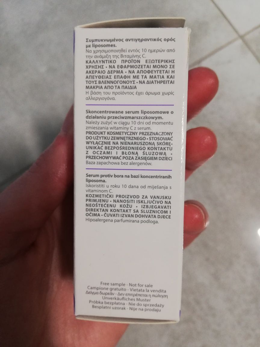 Synchrovit C skoncentrowane serum liposomowe przeciwzmarszczkowe