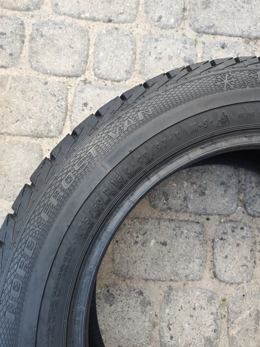 195.60.16c Dwie opony Gislaved Nord Frost Van 9,7mm