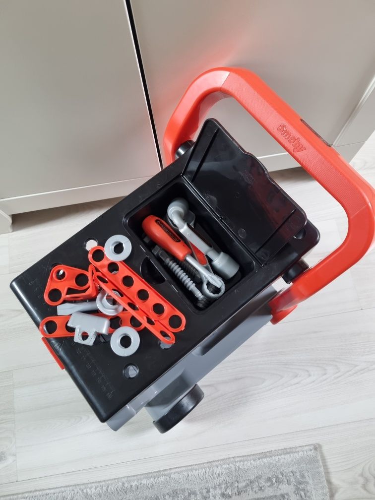 Wózek majsterkowicza Smoby warsztat skrzynka narzędzia Black Decker
