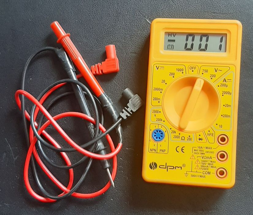 Miernik uniwersalny elektryczny