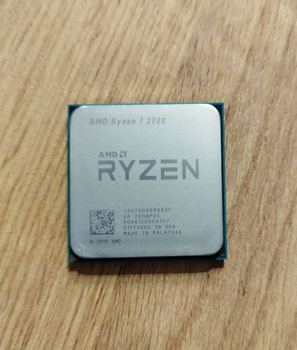 Procesor AMD Ryzem 7 2700