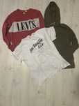 Levis.          .