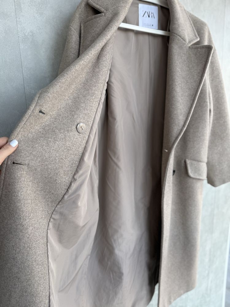 Пальто Zara бежеве XS
