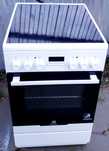 Kuchenka Elektryczna Z Płytą Ceramiczną Electrolux 50cm 100% Sprawna