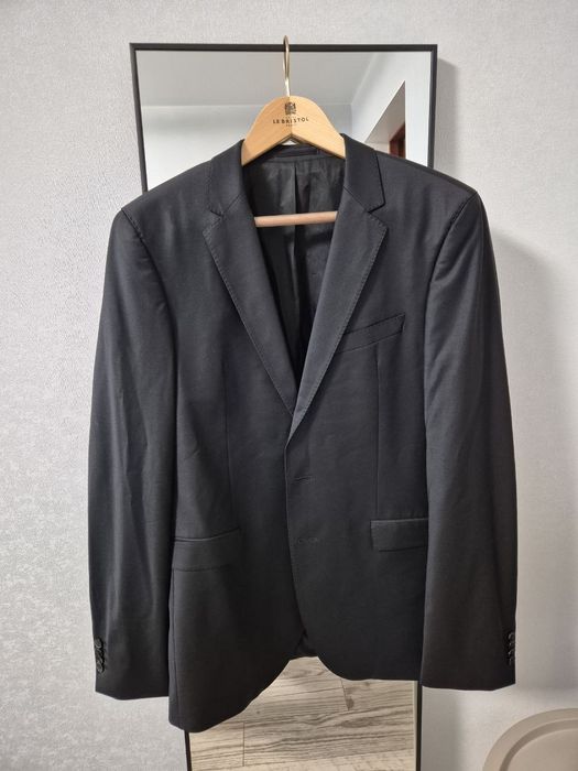 Мужской костюм HUGO BOSS