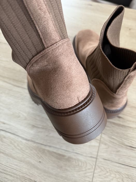 Botki nowe brązowe wsuwane lekkie 39 buty na jesień zimę trepy