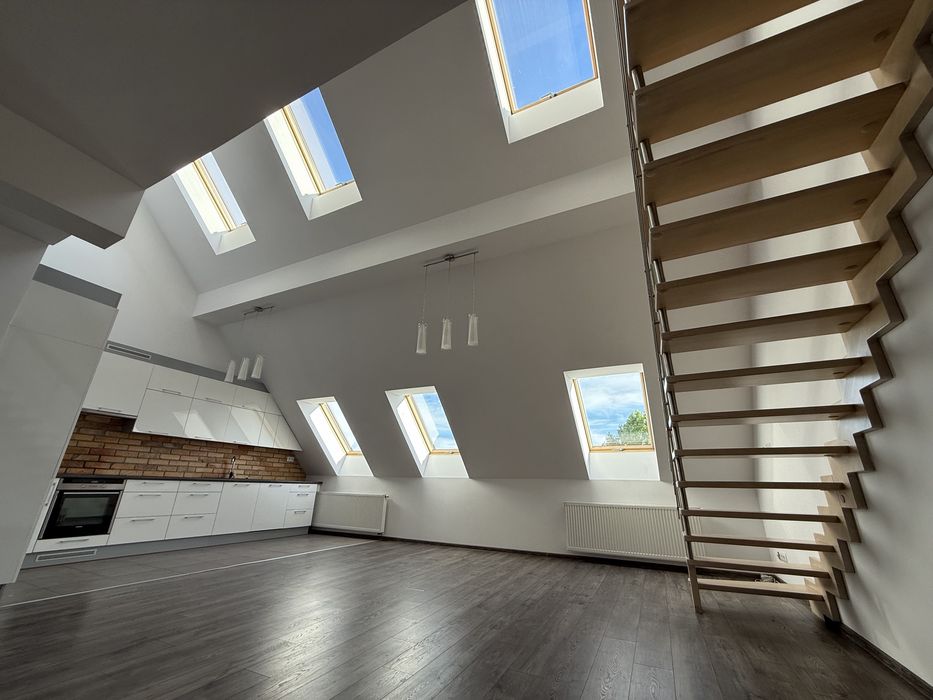 Sprzedam przestronne mieszkanie 3-pokojowe – 99 m², centrum miasta