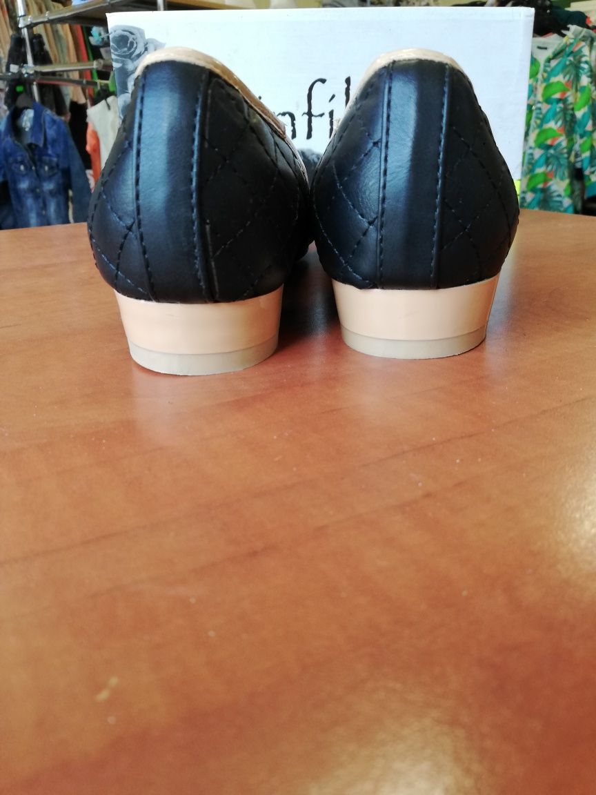 Pantofle/baleriny damskie 39