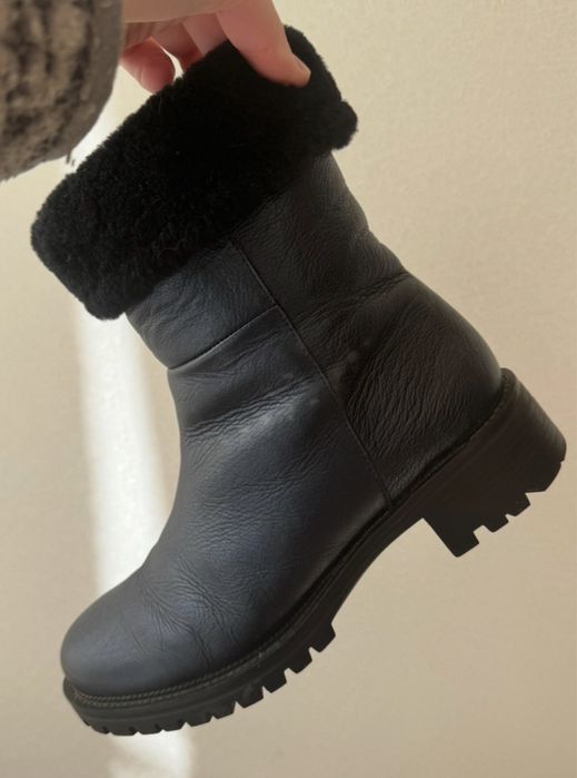 Взуття жіноче зимове