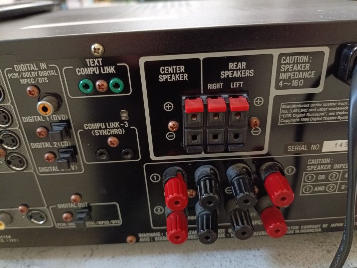 Amplituner JVC RX7000R, pilot