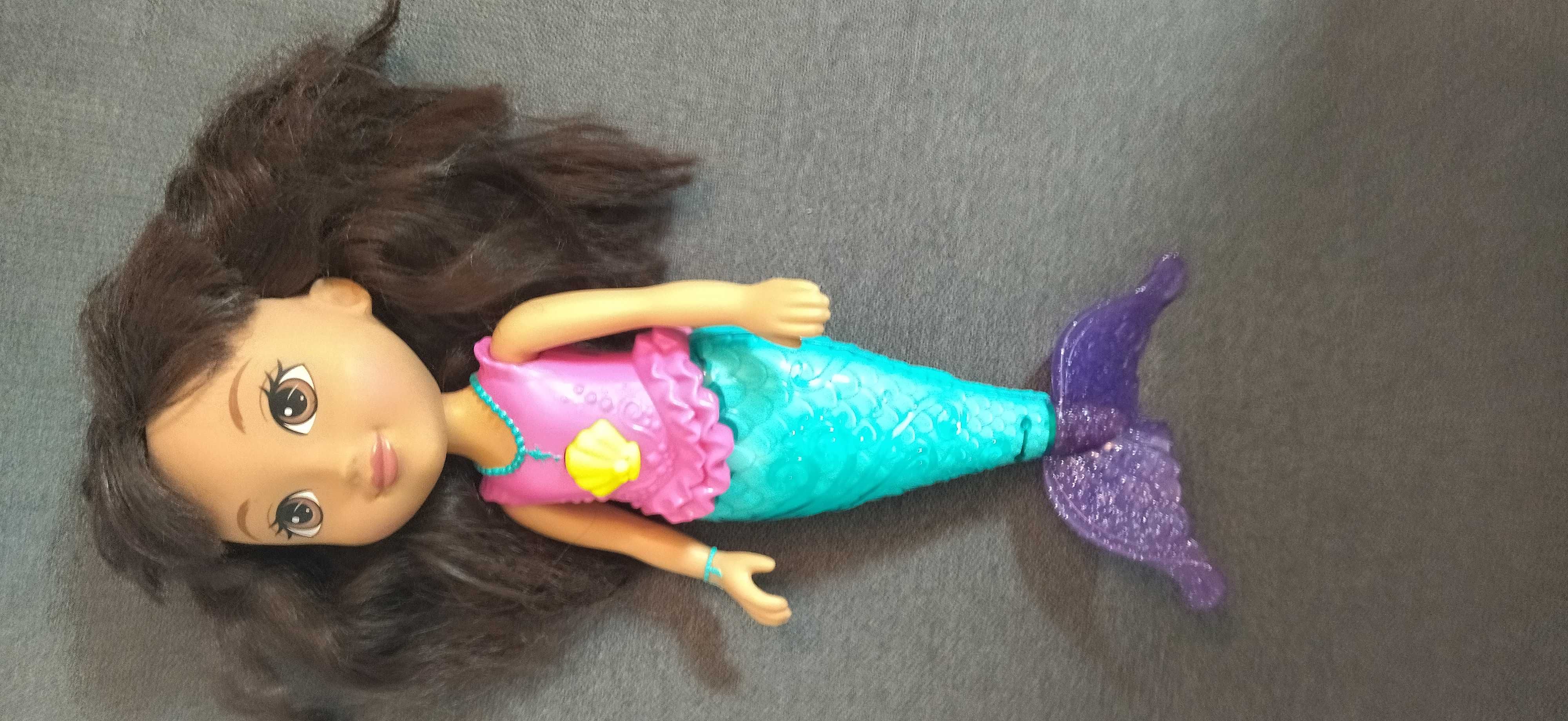 Dora syrenka magiczna pływaczka