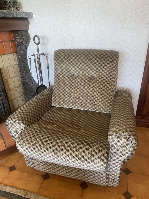 Sofa individual com padrao