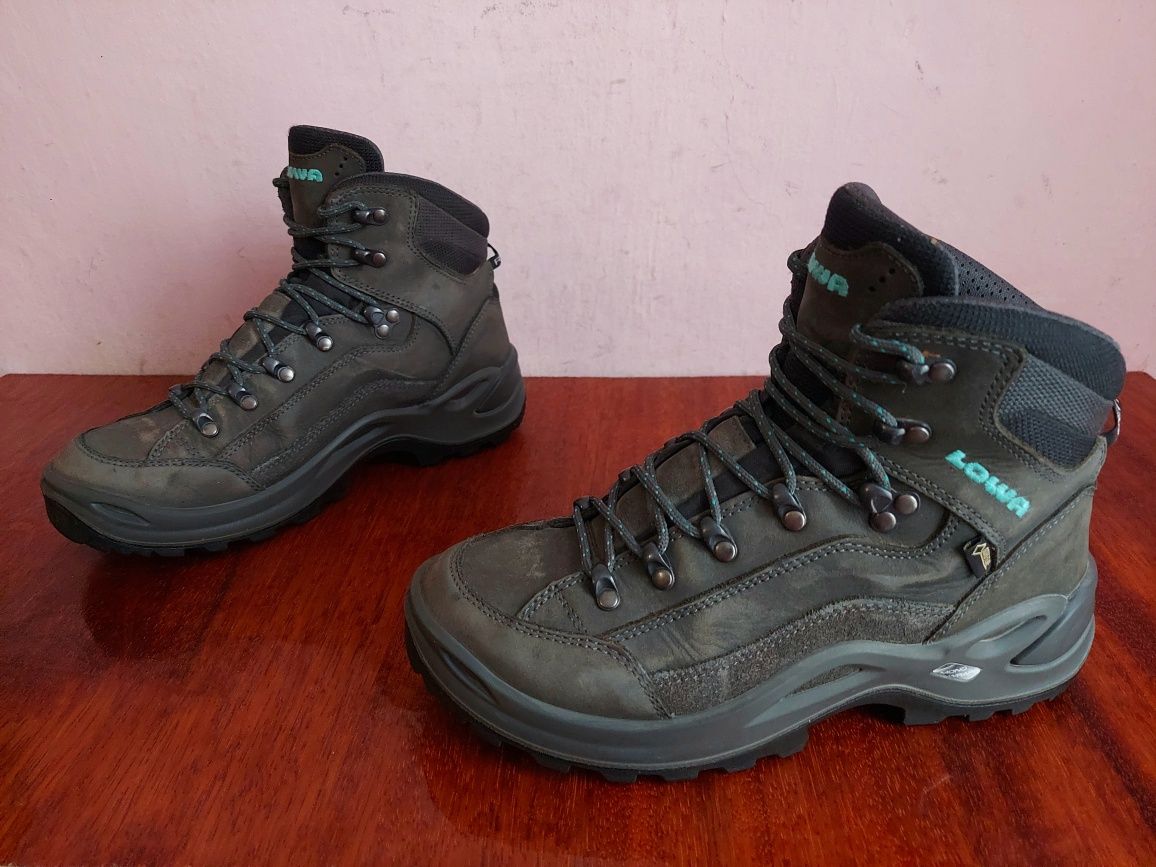 Черевики фірми lowa renegade трекінгові на gore tex vibram оригінал