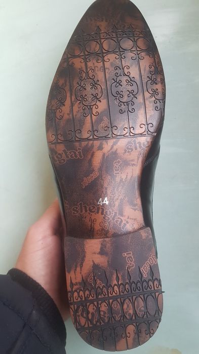 Классические мужские туфли