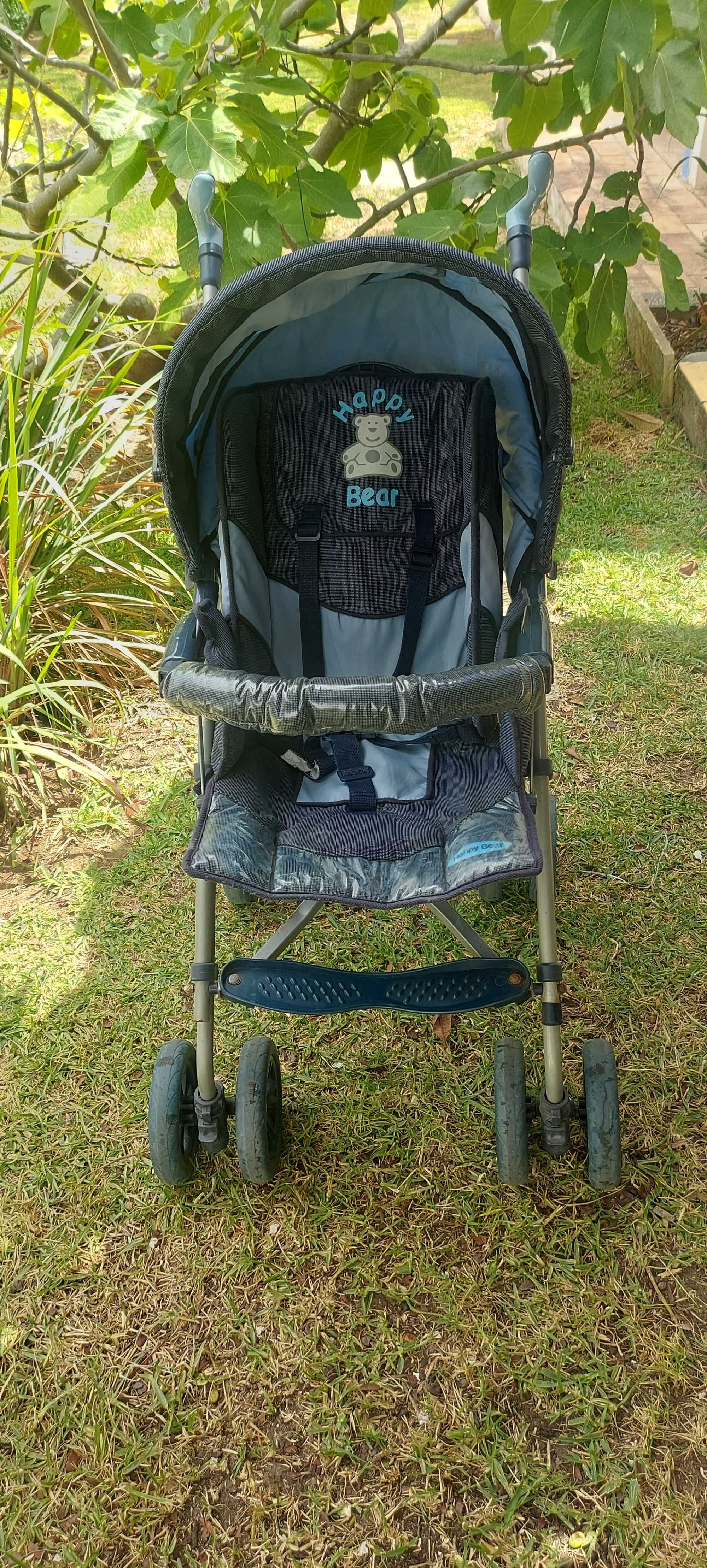 Carrinho de bebe com capota
