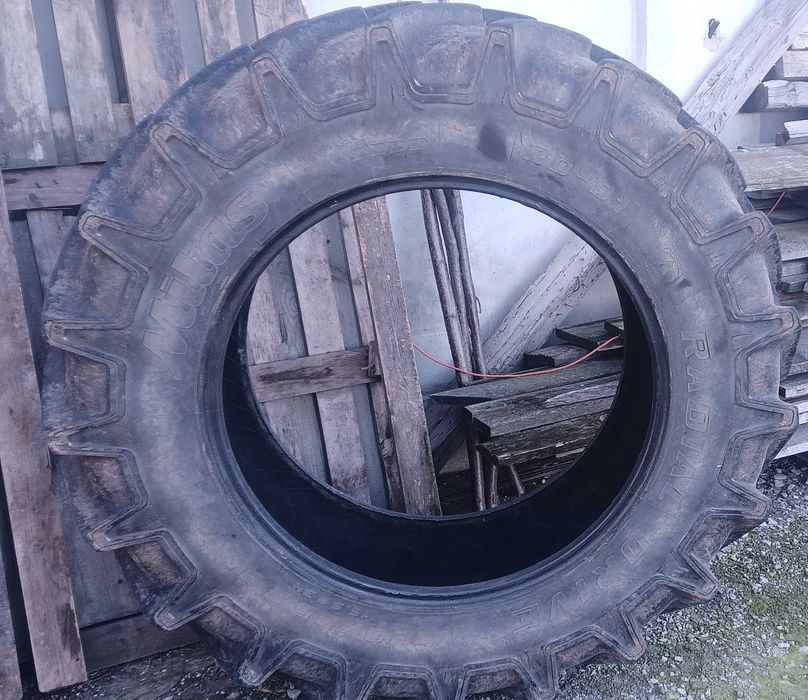 90% Opona Mitas 420/85/34 Radialna RD-01 16.9 142.A8.139B Radial