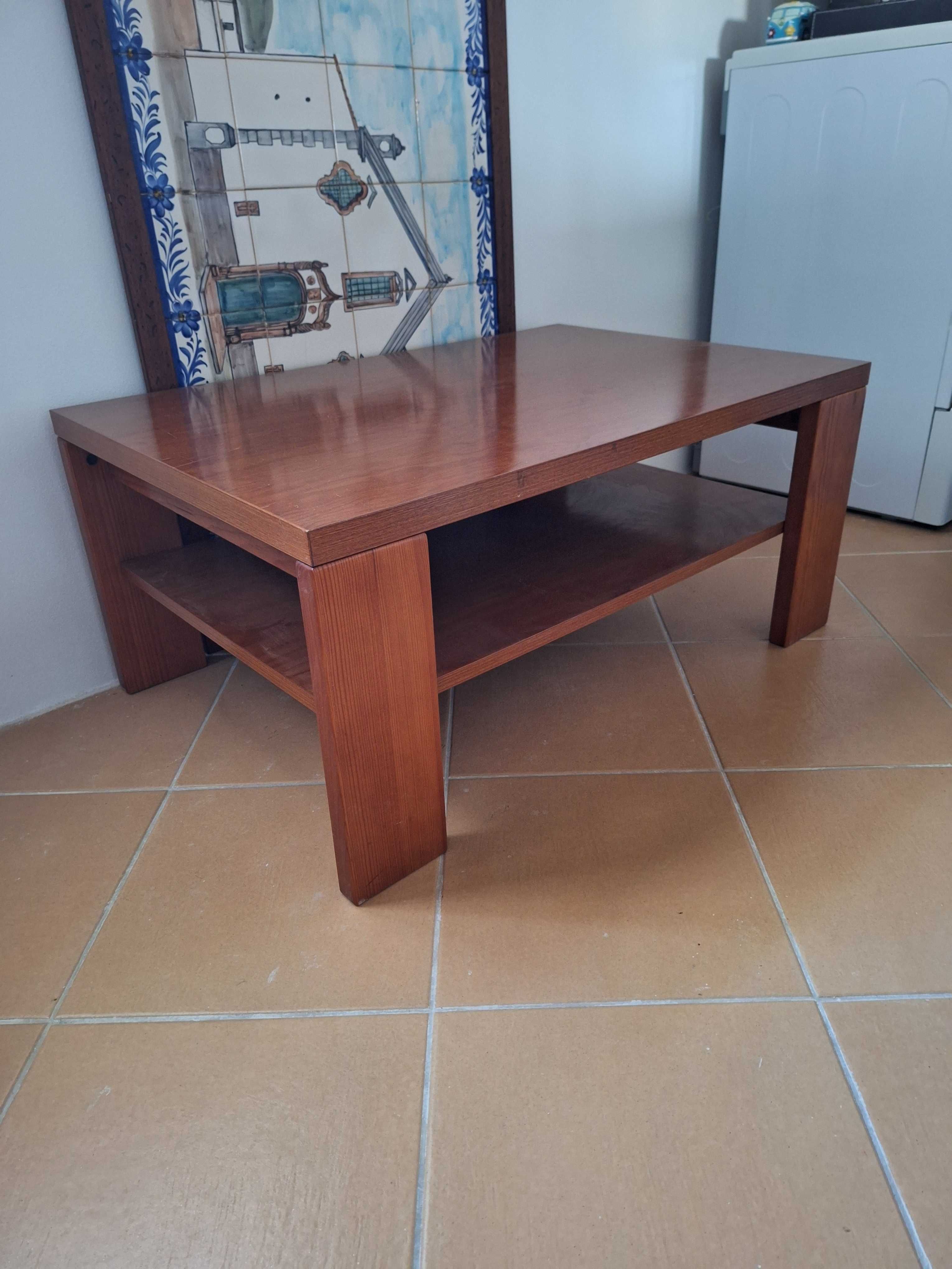 Wodden table, mesa de madeira