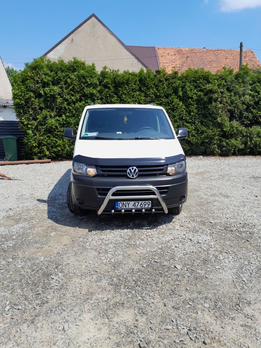 Volzwagen transporter 8 osobowy  caravell multivan T5 long
