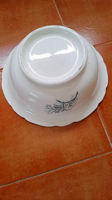 Conjunto de lavatório antigo