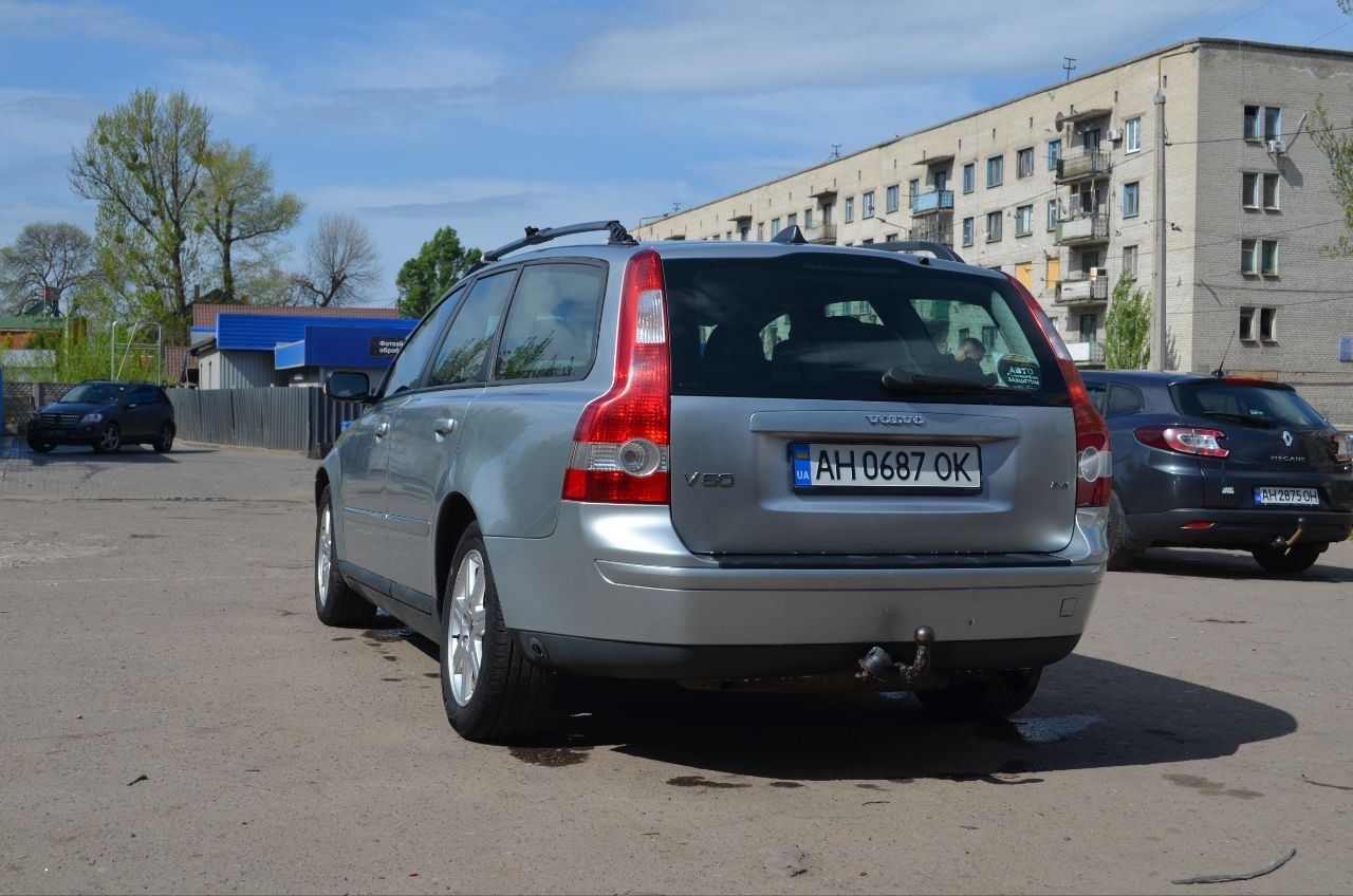 Volvo v50 2.4 г/б