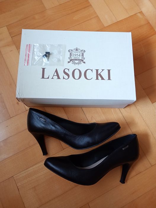 Buty na obcasie Lasocki