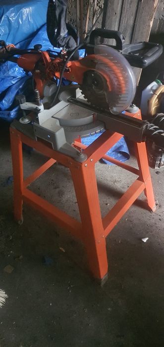 Piła stołowa 1800w