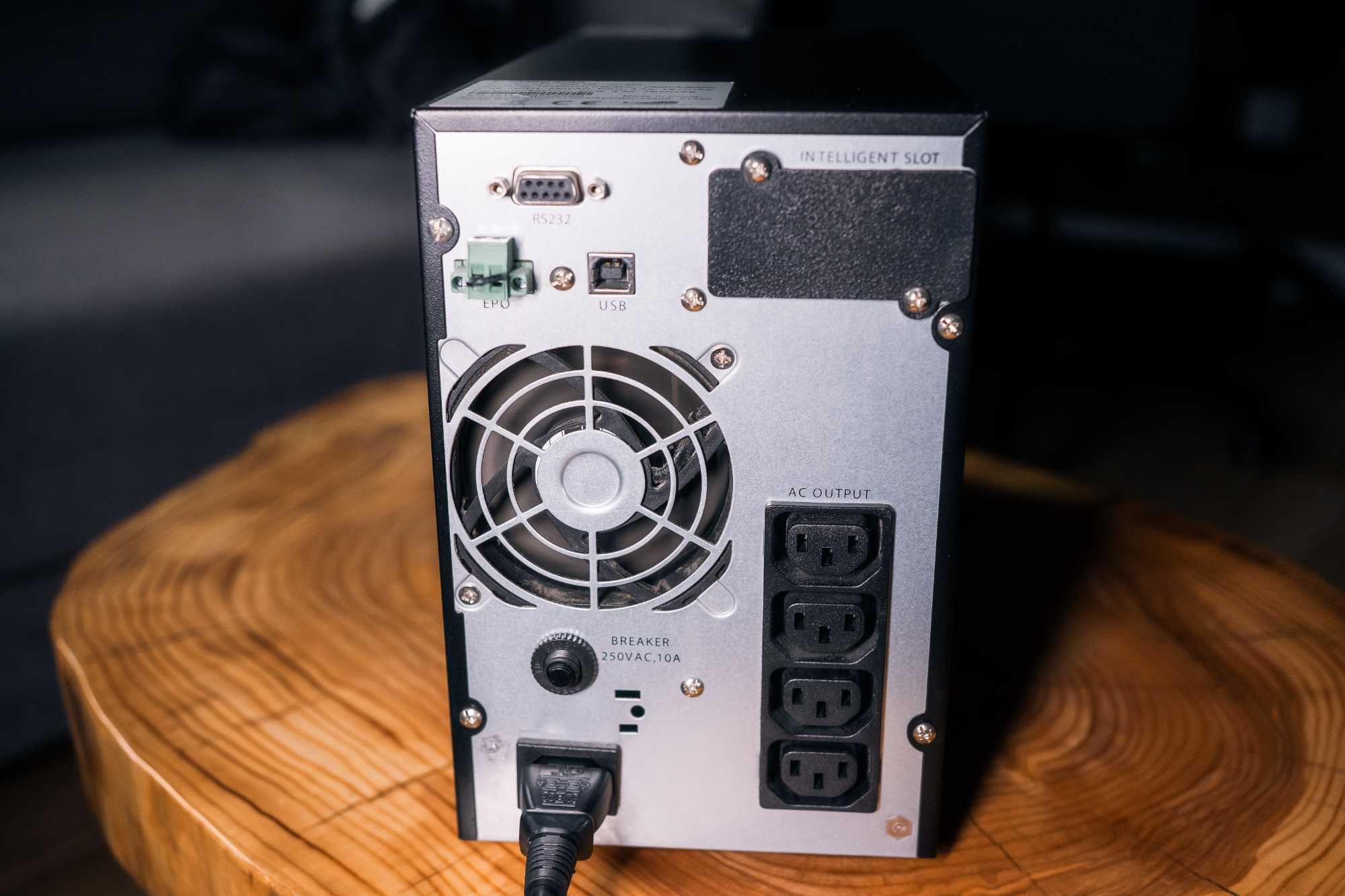 Zasilacz UPS online 1kVA / 900W VFI 1000 TG PowerWalker
