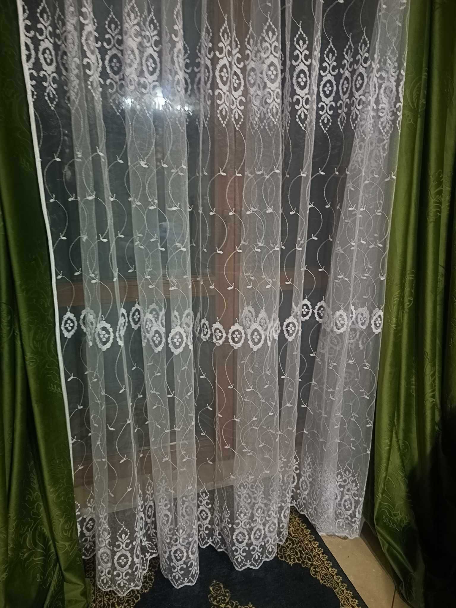 firanka GOTOWA, na tasmie 250x500 biała,haft,turecka BEZ PRAS.