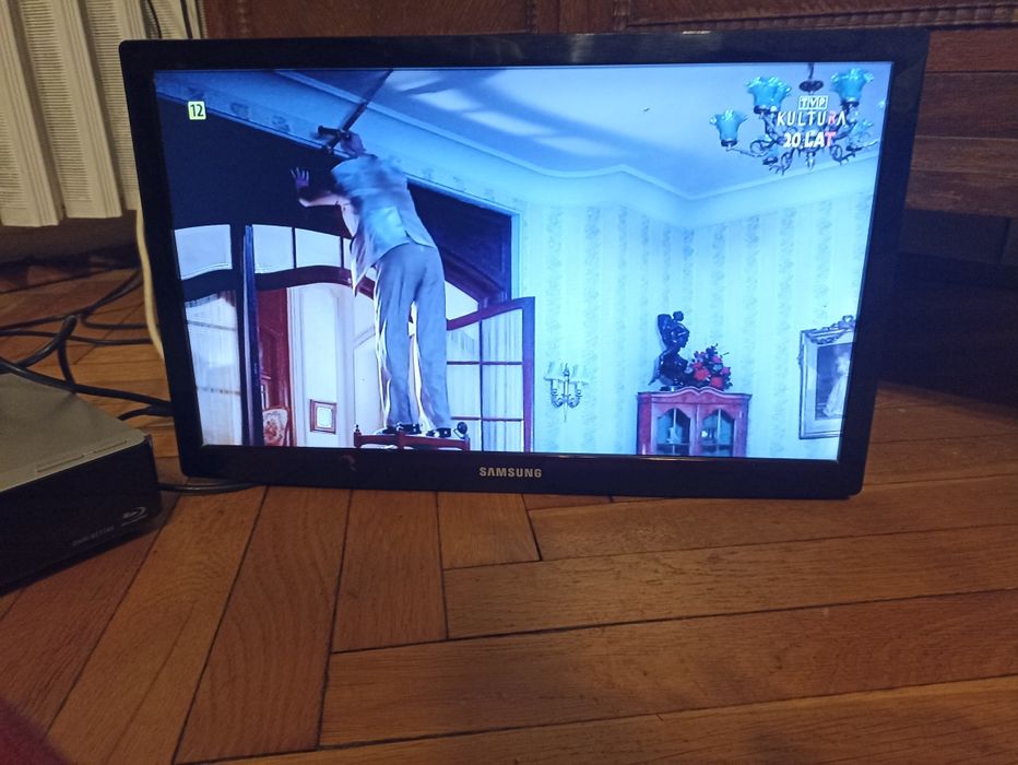 Telewizor, monitor Samsung 19 cali sprawny.