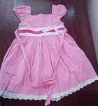 Vestido lindo criança