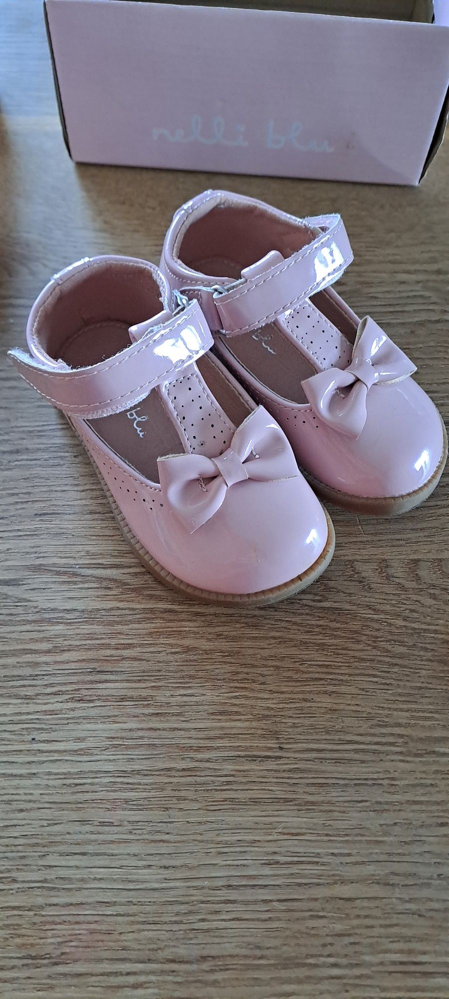 Buty dziewczęce 22 różowe