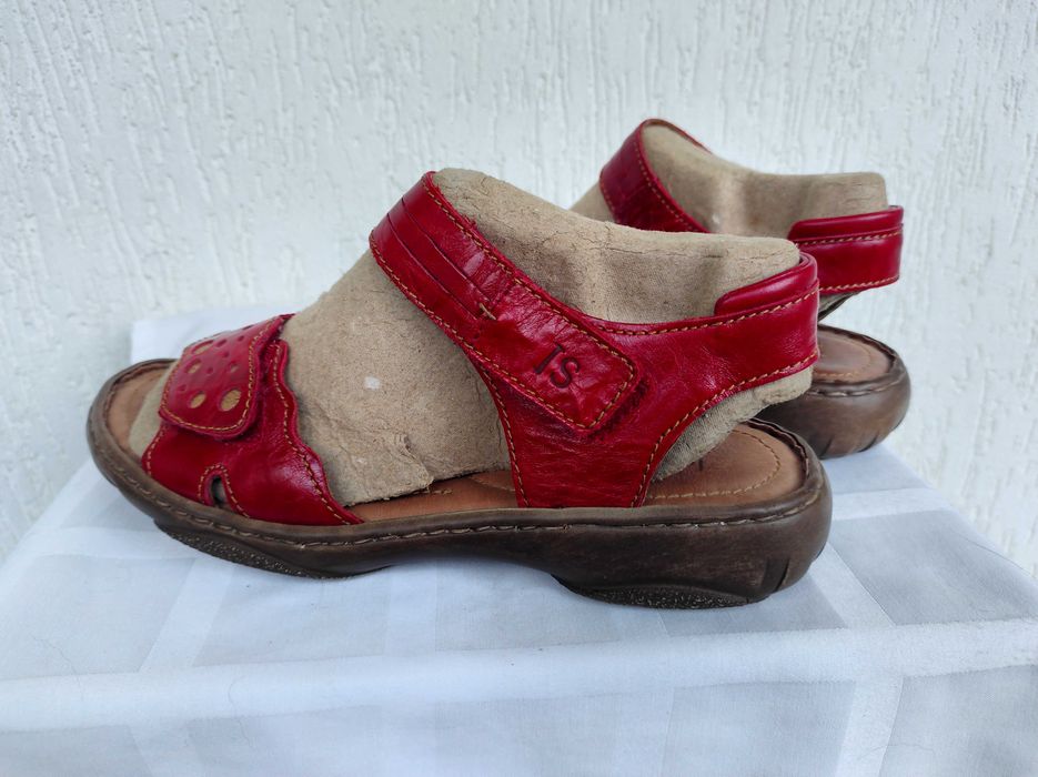 Брендовие,кожанние босоножки Josef Seibel р.38