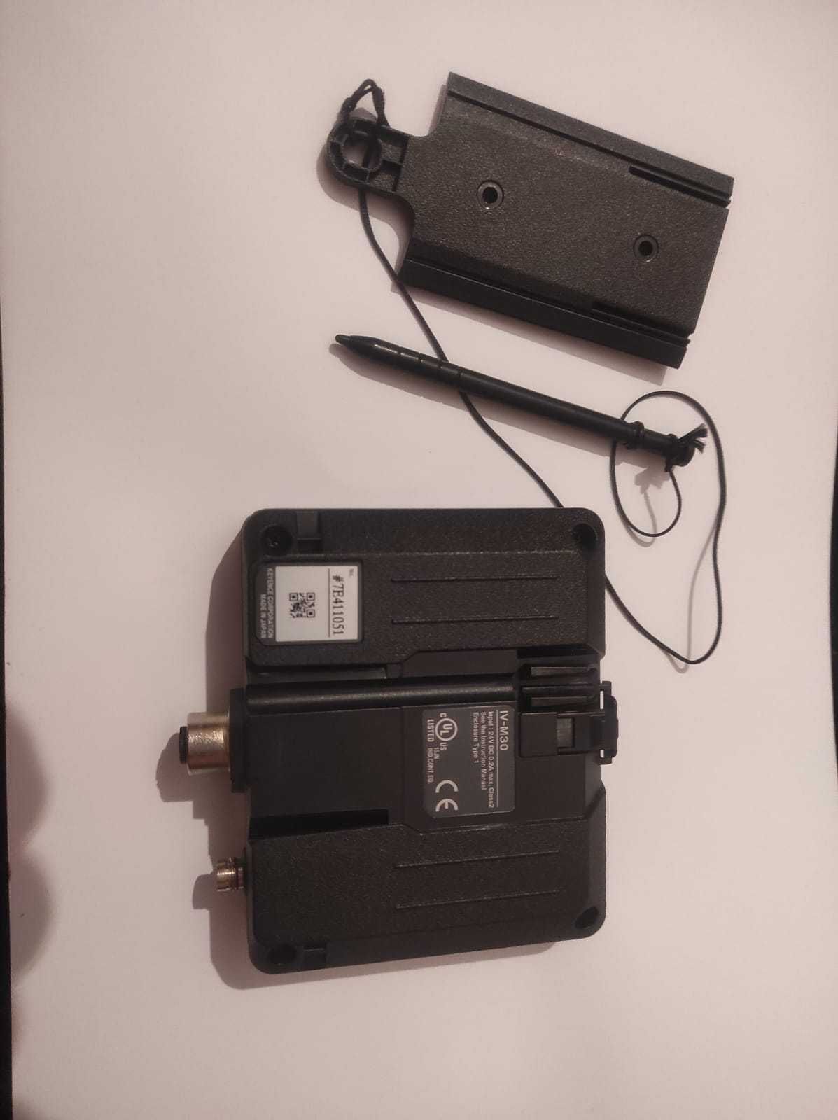 Monitor KEYENCE IV-M30 + Kabel sieci i zasilajacy
