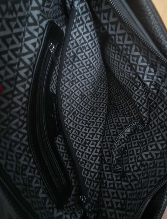 Lulu Castagnette czarna listonoszka ala chanelka