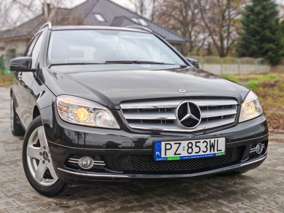 Śliczny Mercedes C180 1.6 Benzynka 2009r - Bogato Wyposażony - Stan bd