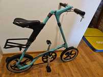 Rower Strida w kolorze morskim