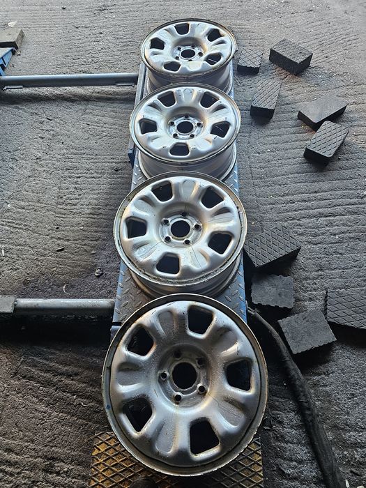Felgi Stalowe Dacia Duster R16 5x114.3 ET50-6.5J