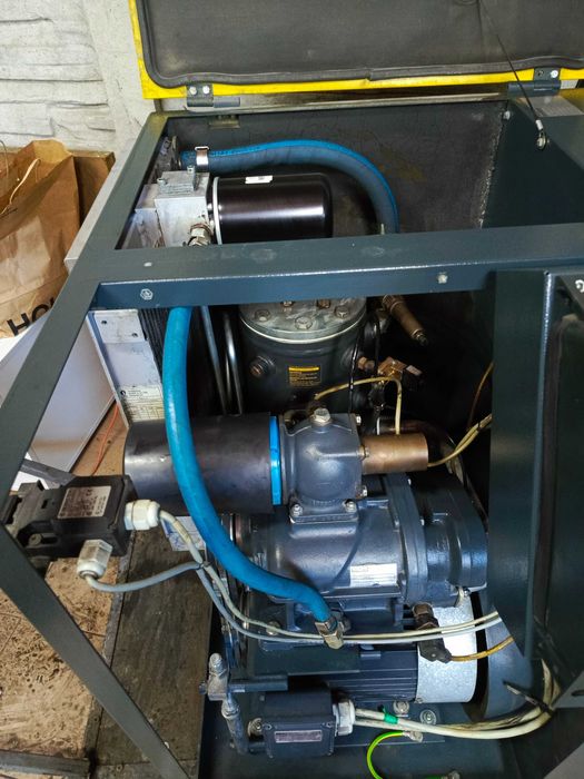 Sprzedam sprężarkę śrubową Kaeser 15 kw / 10 bar