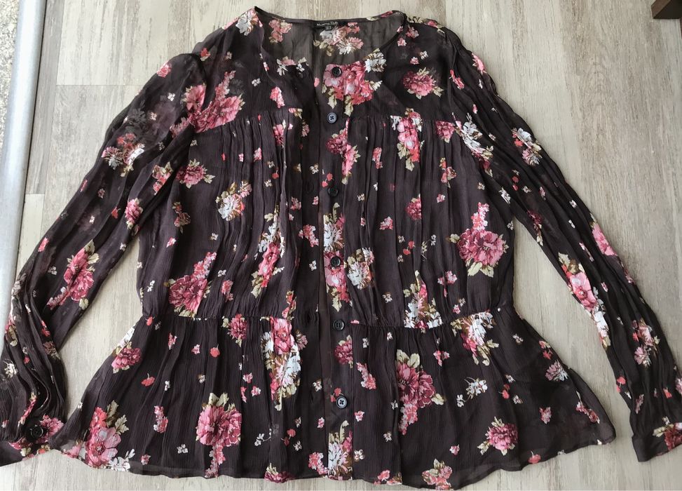 Camisa castanha com flores (Massimo Dutti, tamanho 42)