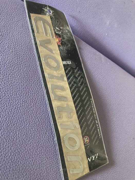 Autocolante Evolution para carro NOVO