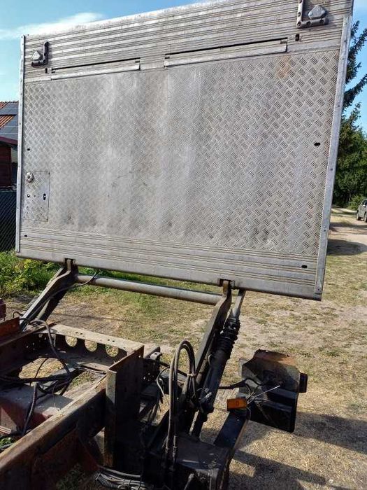 winda załadowcza, klapa hydrauliczna